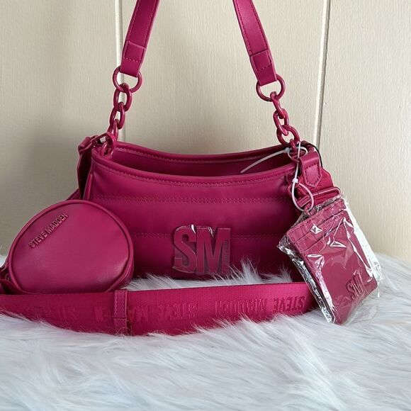 NWT Steve Madden (BZOIA) Crossbody Bag w/AirPod Case & I.D. Card Holder- Fuschia - Picture 1 of 13